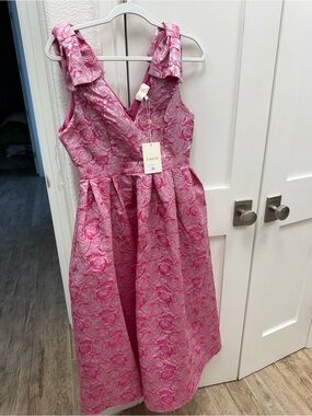 entro Pink Floral Jacquard V-Neck Sleeveless Dress